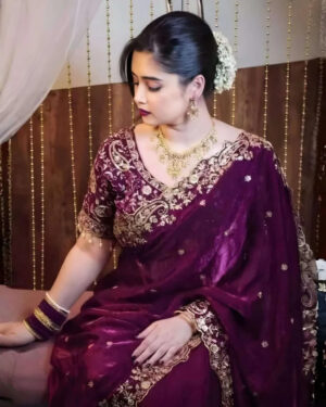 অরজিনাল জিম্মিচু কার্টওয়ার্ক এমব্রয়ডারি ও সিকুয়েন্স পার্টি শাড়ি